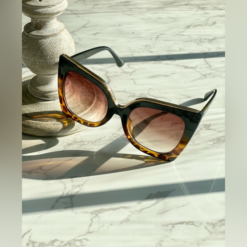 “Samantha” Frames (New)